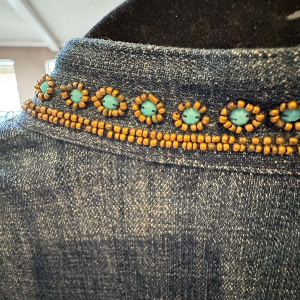 Chico's Embellished Turquoise & Gold Beaded Denim Jacket Size 1/Medium  Like New - Picture 9 of 12